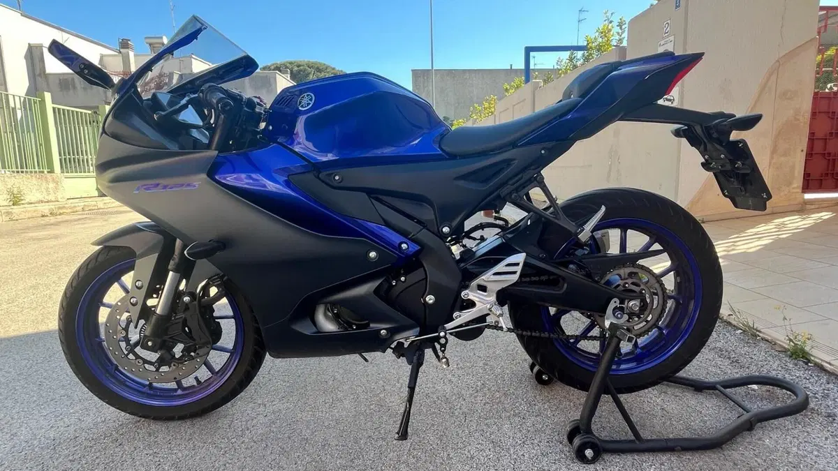 Yamaha YZF R125 (2023 - 26)  (2)