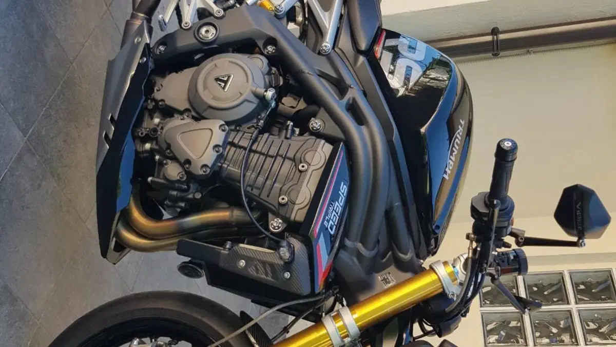 Triumph Speed Triple 1200 RS (2021 - 24)  (5)