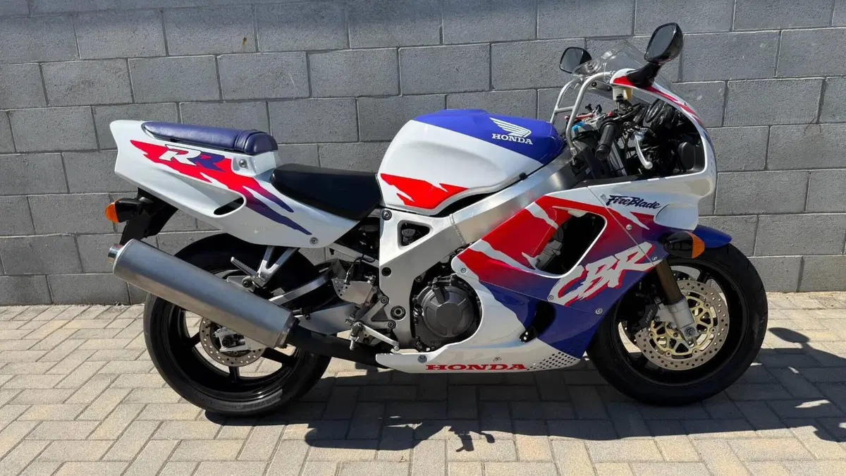 Honda CBR 900 RR (1994 - 95) 