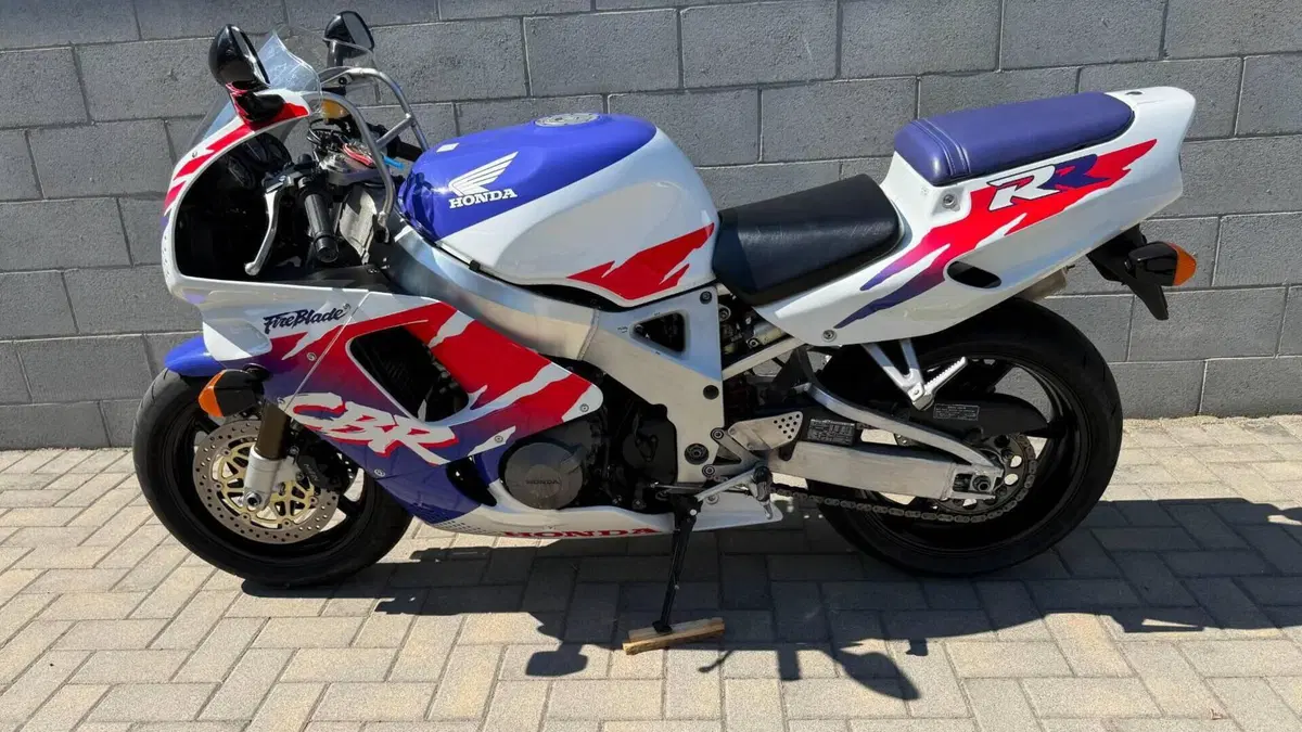 Honda CBR 900 RR (1994 - 95)  (3)