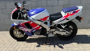 Honda CBR 900 RR (1994 - 95)  (3)