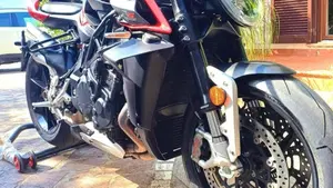 MV Agusta Brutale 1000 RS (2022 - 26)  (3)
