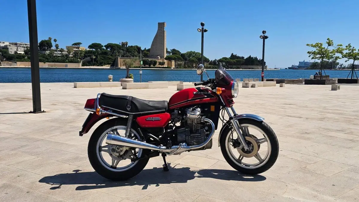 Honda   (2)