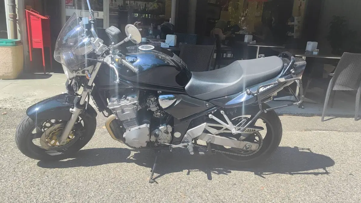 Suzuki GSF 600 Bandit (2000 - 05)  (4)