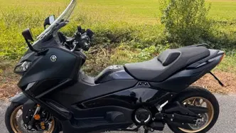 Yamaha T-Max 560 Tech Max (2022 - 24) usata