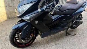 Yamaha T-Max 500 (2008 - 12)  (4)