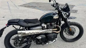 Triumph Street Scrambler 900 Sandstorm (2021 - 22)  (2)