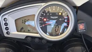Triumph Tiger 1050 SE ABS (2006 - 13)  (4)