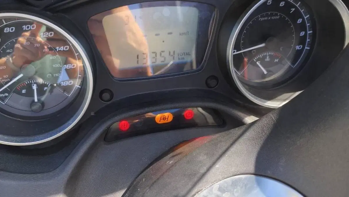 Piaggio Mp3 500 Hpe Business ABS ASR (2019 - 20)  (4)