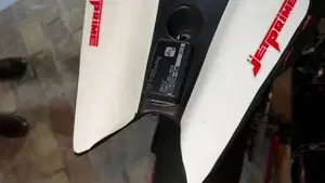 Aprilia RSV4 1100 Factory (2021 - 24)  (6)