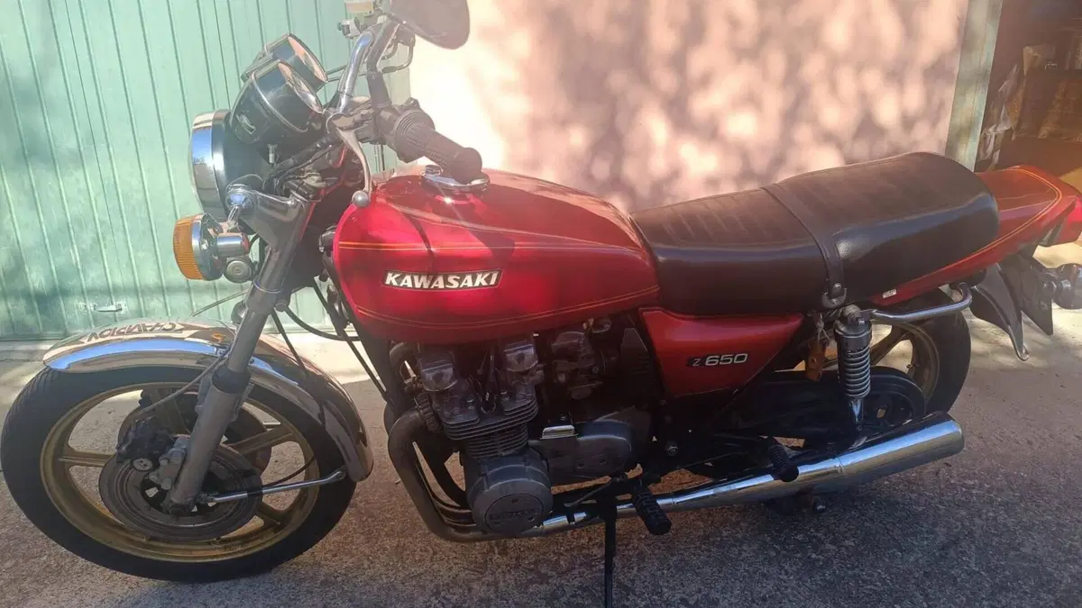 Kawasaki   (2)