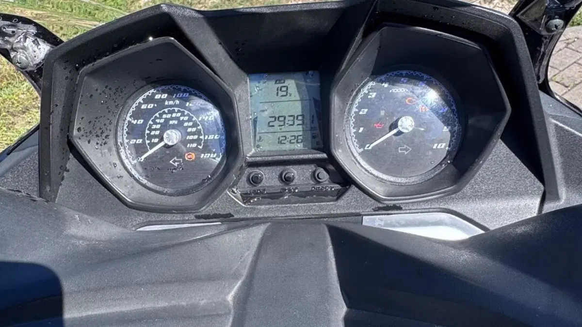 Kymco Downtown 350i TCS (2021 - 25)  (4)