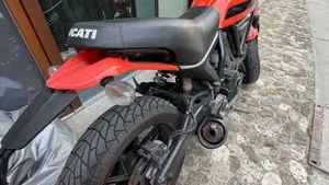 Ducati Scrambler 400 Sixty 2 (2016 - 21)  (10)