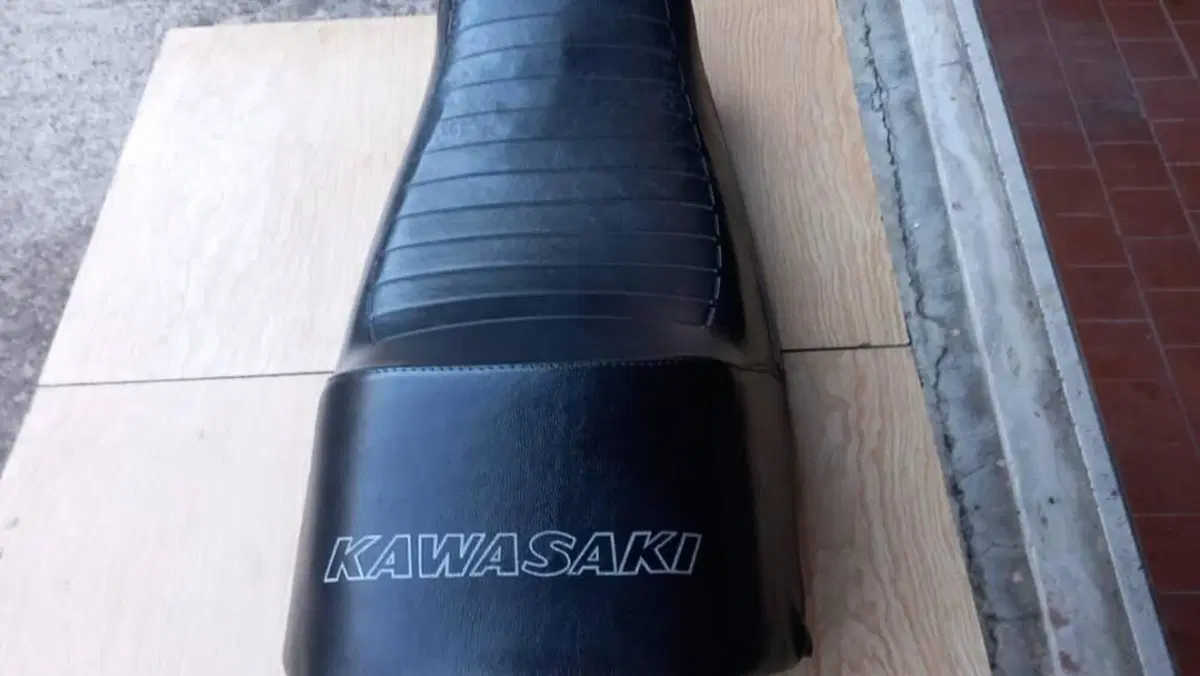 Kawasaki   (10)