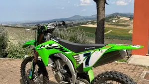 Kawasaki KX450 (2025)  (5)