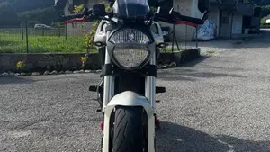 Ducati Monster 696 (2008 - 13)  (9)