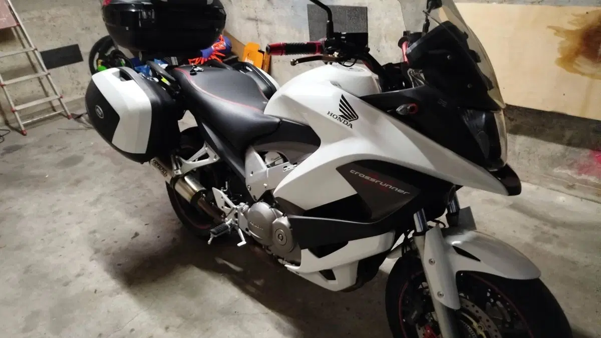 Honda Crossrunner ABS (2010 - 14)  (2)