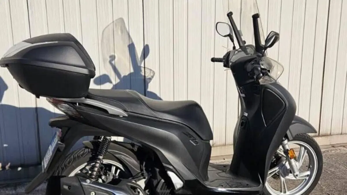 Honda SH 150i (2017 - 19)  (2)