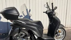 Honda SH 150i (2017 - 19)  (2)