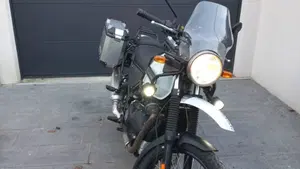 Royal Enfield Himalayan 411 (2017 - 20)  (8)