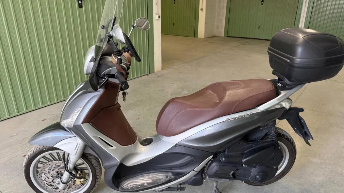 Piaggio Beverly 300 S i.e. ABS-ASR (2016 - 20)  (2)