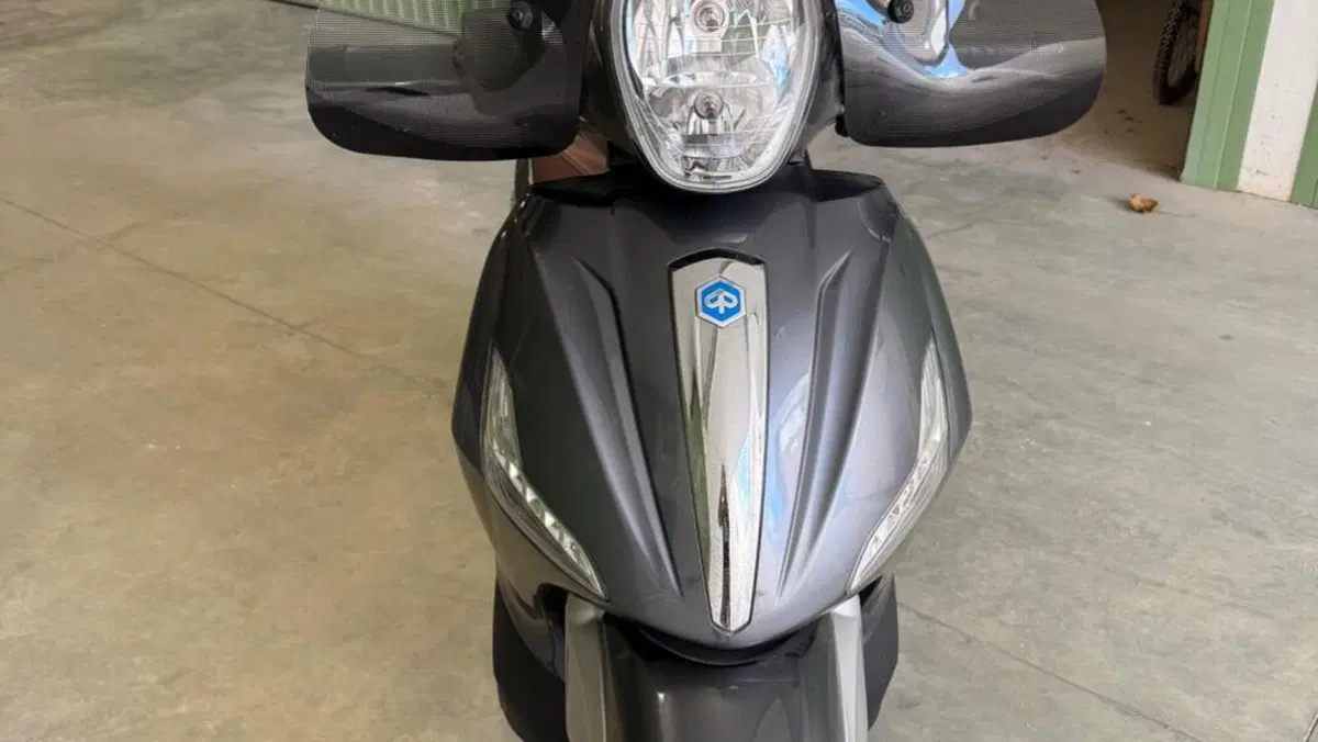 Piaggio Beverly 300 S i.e. ABS-ASR (2016 - 20)  (3)