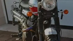 Triumph Scrambler (2006 - 17)  (4)