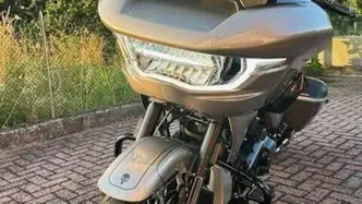 Harley-Davidson CVO Road Glide (2023) usata