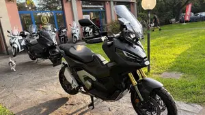 Honda X-ADV 750 DCT (2021 - 24)  (4)