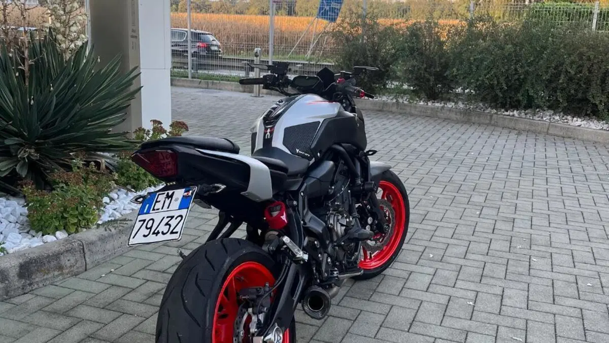 Yamaha MT-07 (2018 - 20)  (2)