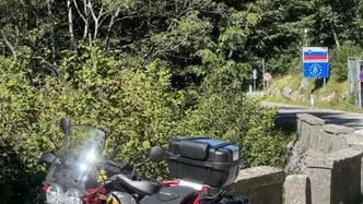 Moto Guzzi V85 TT Evocative Graphics (2019 - 20) usata