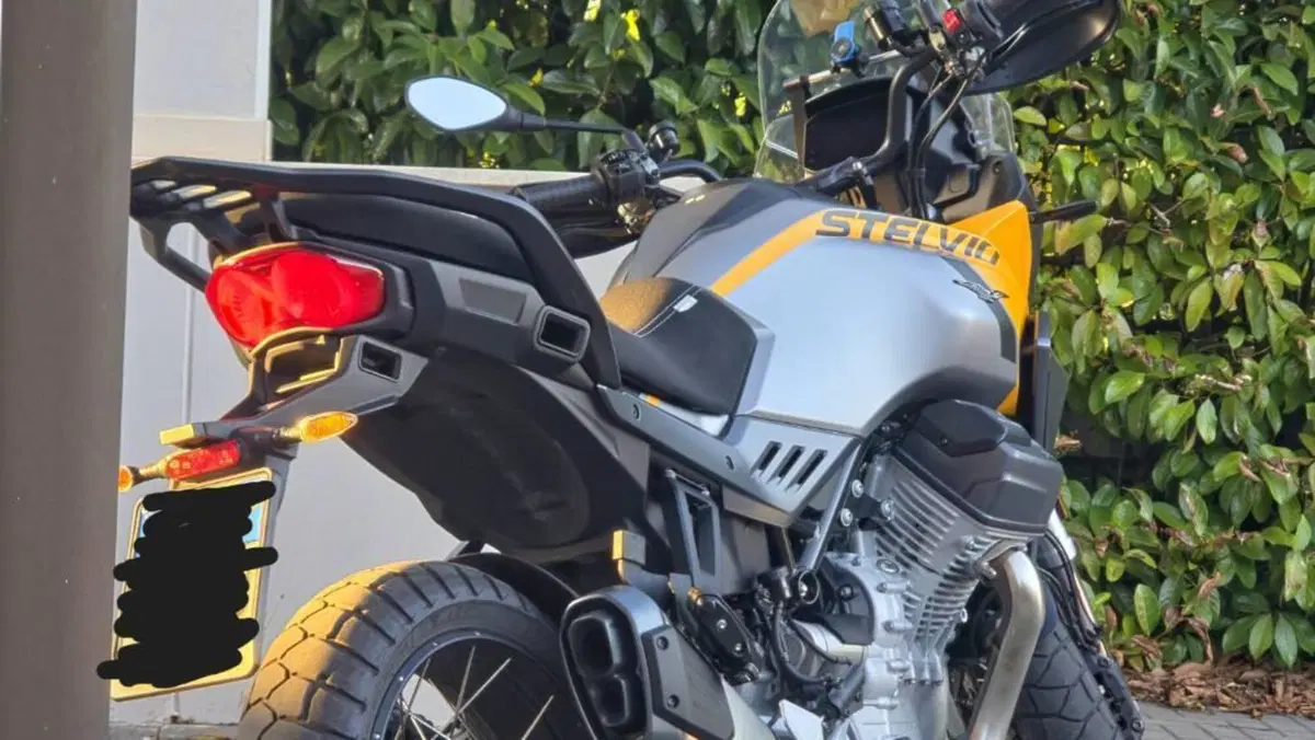 Moto Guzzi Stelvio (2024 - 26)  (4)