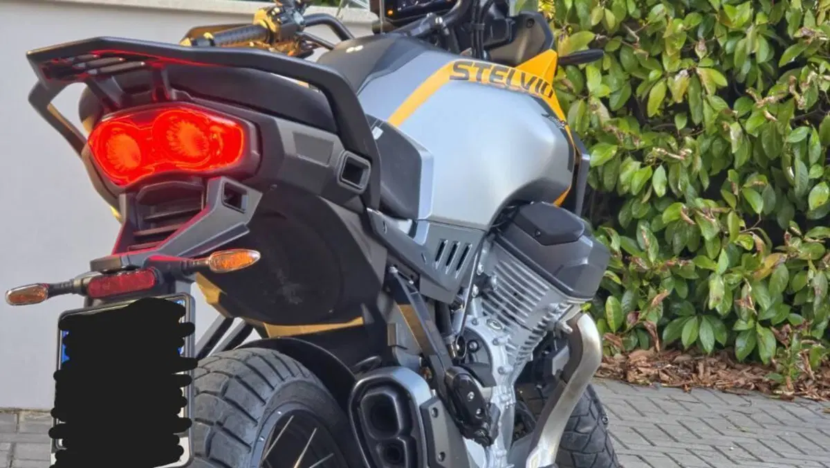 Moto Guzzi Stelvio (2024 - 26)  (5)