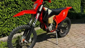 KTM 250 EXC-F (2020)  (2)