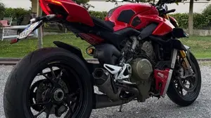 Ducati Streetfighter V4 1100 S (2021 - 22)  (2)