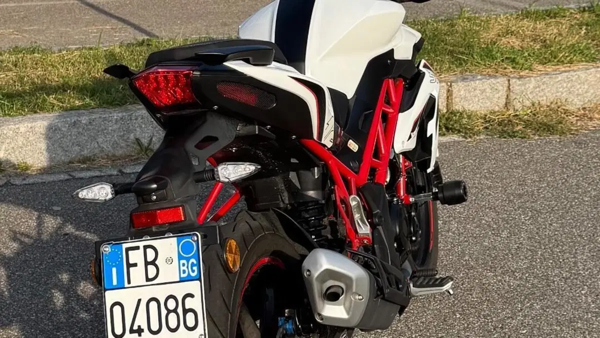Benelli BN 125 (2021 - 25)  (3)