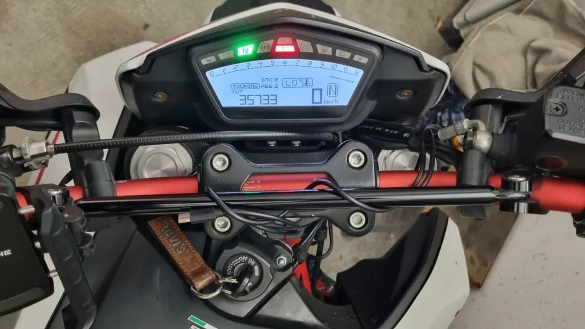 Ducati Hypermotard 939 (2016 - 18)  (8)