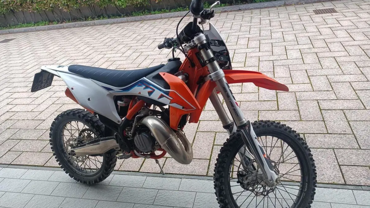 KTM 125 SX (2022)  (2)