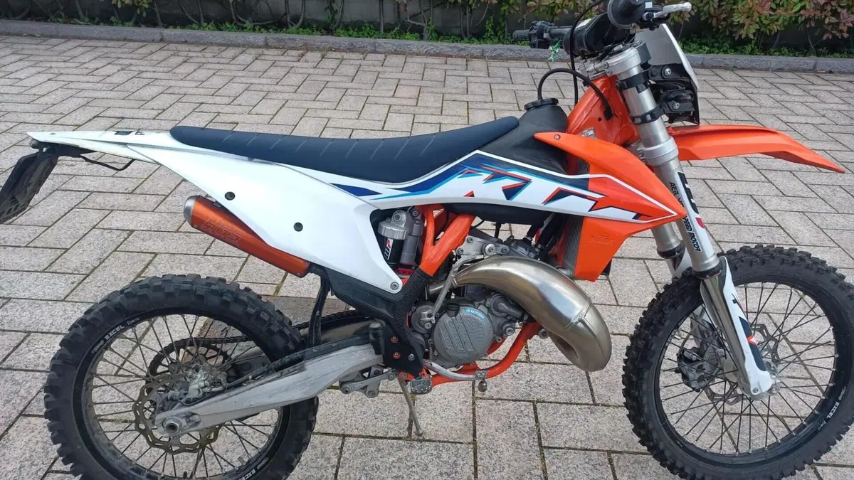 KTM 125 SX (2022)  (3)