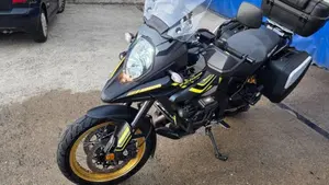 Suzuki V-Strom 1000XT (2017 - 20)  (4)