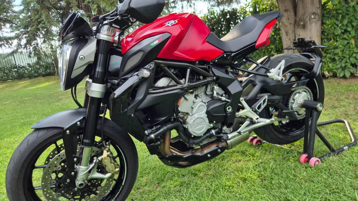 MV Agusta Dragster 800 (2014 - 19)  (5)