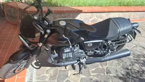 Moto Guzzi V7 Stone (2021 - 24)  (2)