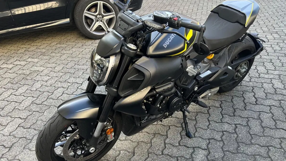 Ducati Diavel V4 (2023 - 26)  (6)