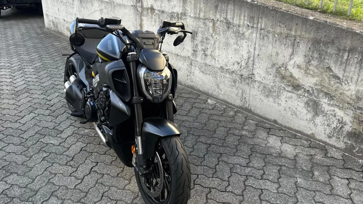 Ducati Diavel V4 (2023 - 26)  (7)