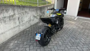 Ducati Diavel V4 (2023 - 26)  (10)