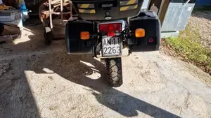 Honda NTV 650 (1988 - 01)  (3)