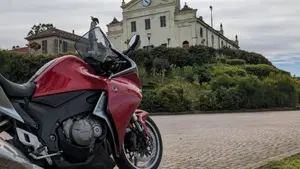 Honda VFR 1200 F ABS (2009 - 16)  (6)