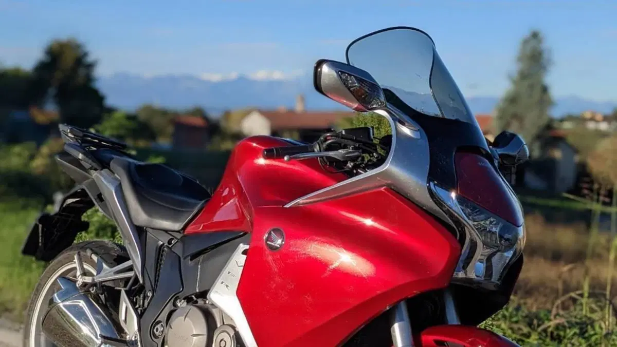 Honda VFR 1200 F ABS (2009 - 16)  (8)