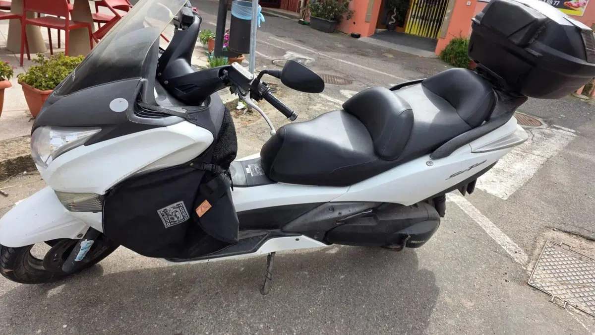 Honda SW-T 400 (2009 - 16)  (3)