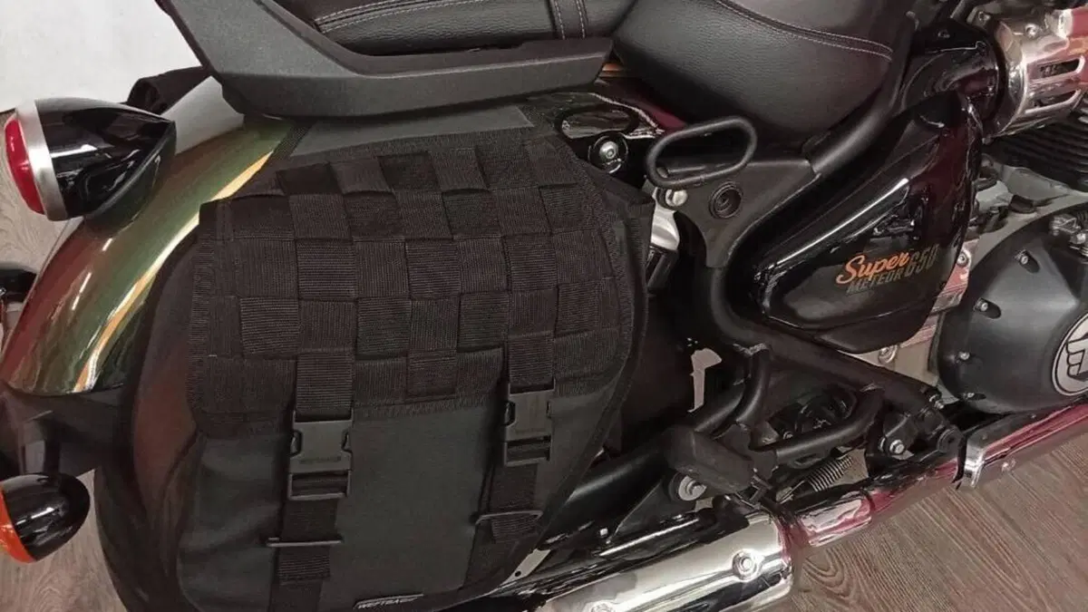 Royal Enfield Super Meteor 650 (2023 - 26)  (5)